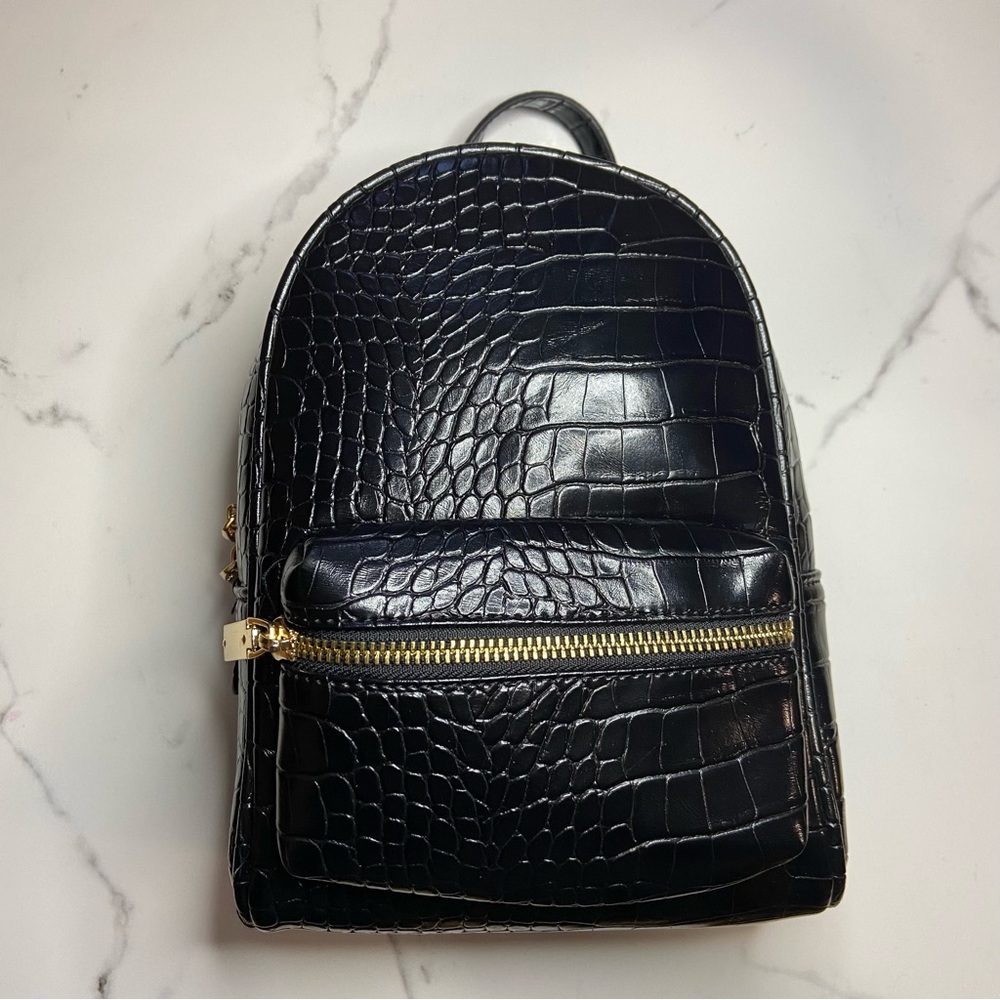 NWOT Lulus Getting Places Black Crocodile Embossed Mini Backpack - Picture 11 of 13